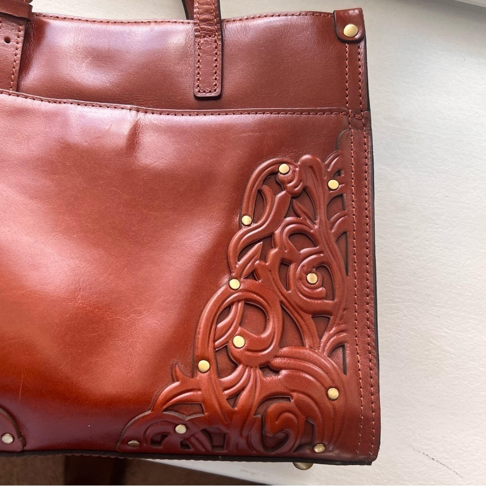 Patricia Nash Leather Genevieve Tan Filligree Satchel/Tote - Picture 4 of 13